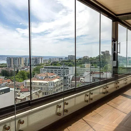 Apartmán Luxury Sea View Flat With Parking In Briz By Flat Manаger Varna
