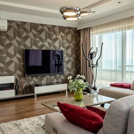 Апартамент Luxury Sea View Flat With Parking In Briz By Flat Manаger *