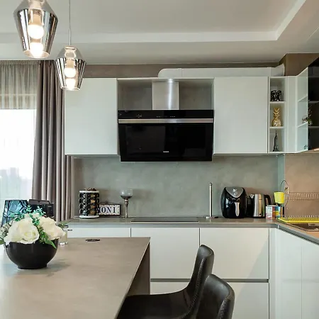 Luxury Sea View Flat With Parking In Briz By Flat Manаger Варна